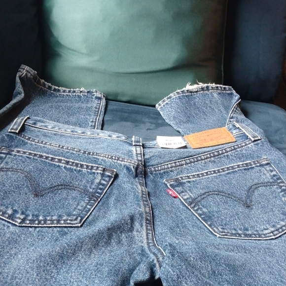 Levi's 501 Original Blue Jeans - Picture 12 of 16